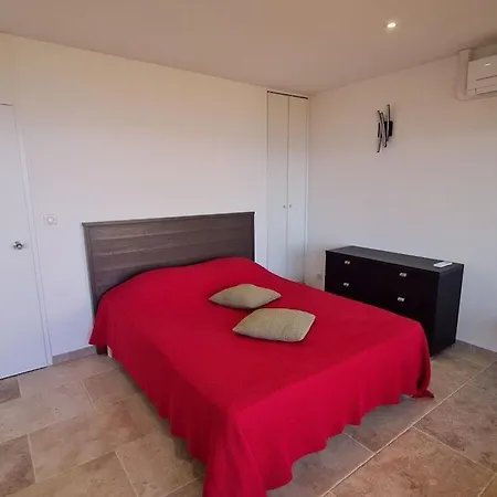 Clos De La Madrague 311 סן-מקסים